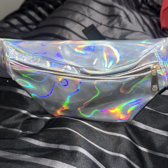 HOLOGRAPHIC FANNY PACK - Picture 4 of 4